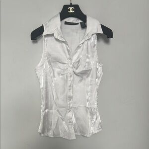 Blue Diamond White Sleeveless Top